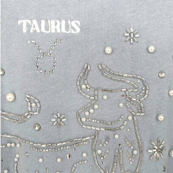 Forever 21 Taurus Zodiac Embroidered Beaded Pearl Oversized Sweater NWT Size M - Picture 4 of 6